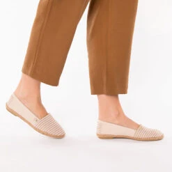 Modeschuhgeschäft -Modeschuhgeschäft 16955387 02